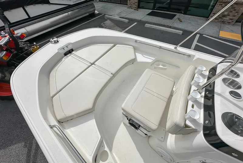 Slide: The Image of Interior view of the 2025 Boston Whaler 170 Montauk boat. - 15