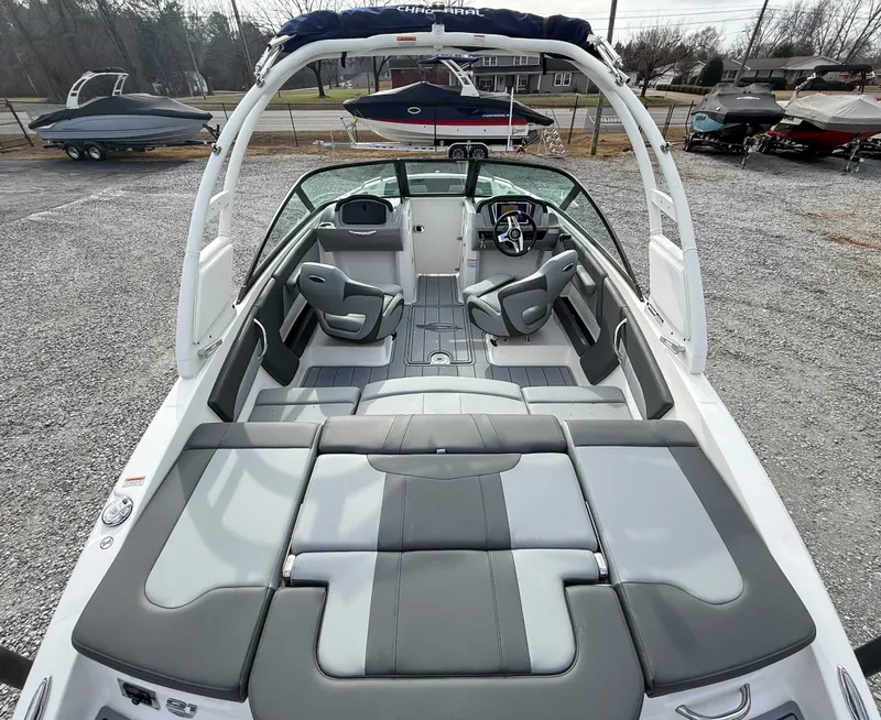 Slide: The Image of Interior view of 2026 Chaparral 21 SSi boat with gray seating. - 10