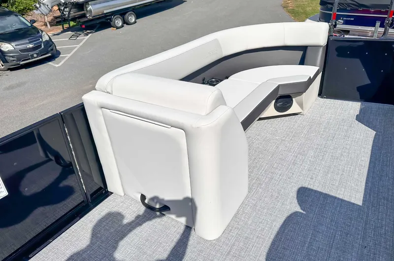 Slide: The Image of 2026 Harris Cruiser 230 SLDH boat seating area. - 13