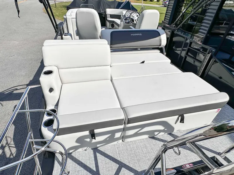 Slide: The Image of Harris Cruiser 230 SLDH 2026 with luxurious seating area. - 24