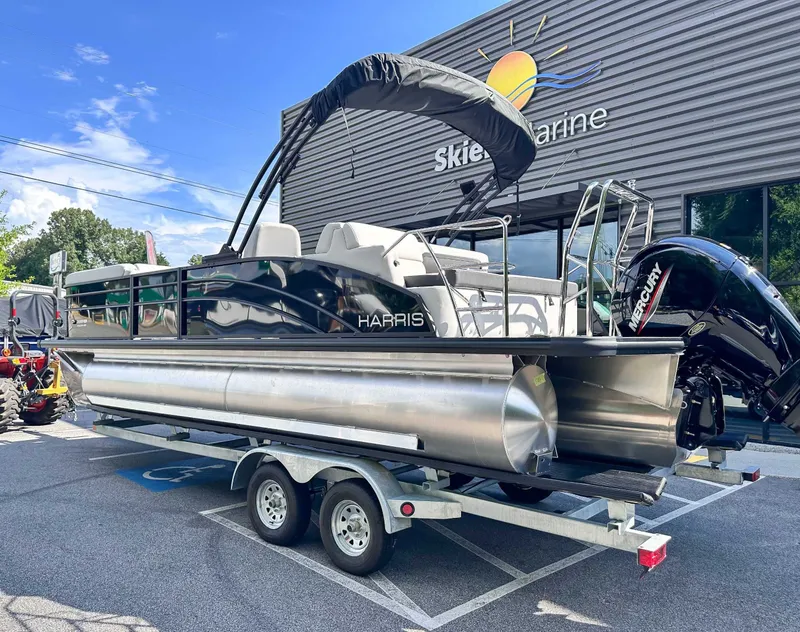 Slide: The Image of Harris Cruiser 230 SLDH 2026 on trailer at Skier Marine. - 8