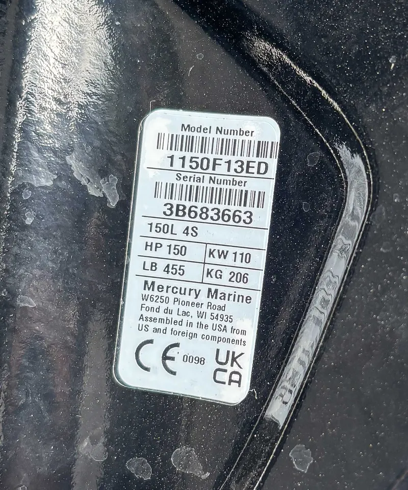 Slide: The Image of Label with model and serial number on a Harris Cruiser 230 SLDH. - 24