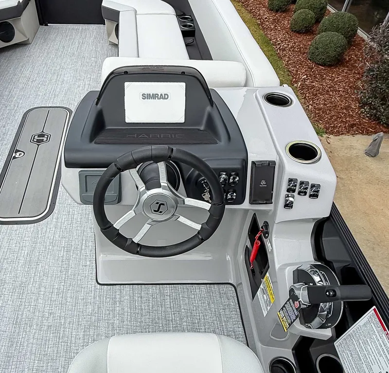 Slide: The Image of Interior view of 2026 Harris Cruiser 250 SLDH helm. - 15