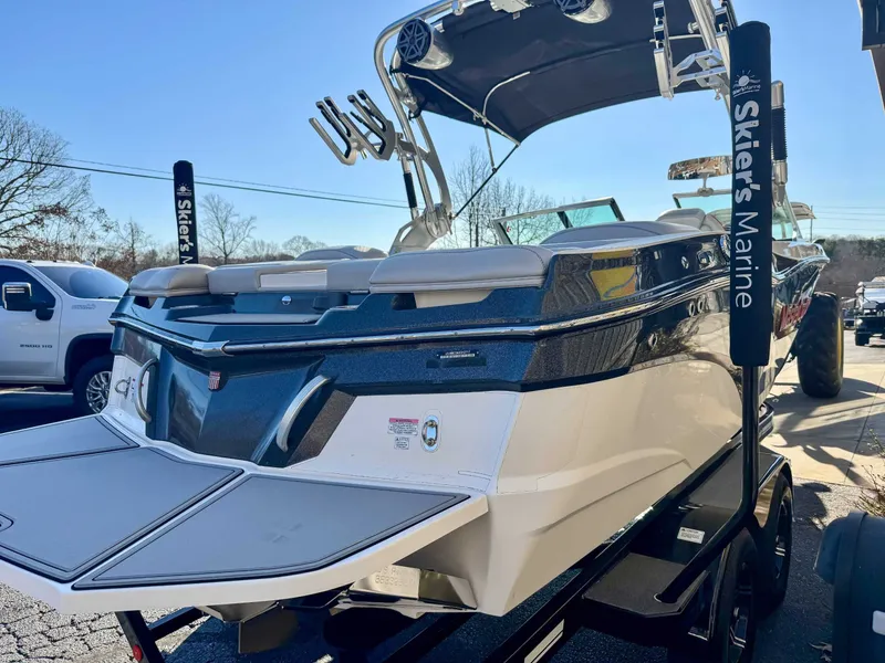 Slide: The Image of 2017 MasterCraft XT21 boat on trailer at Skier's Marine. - 5