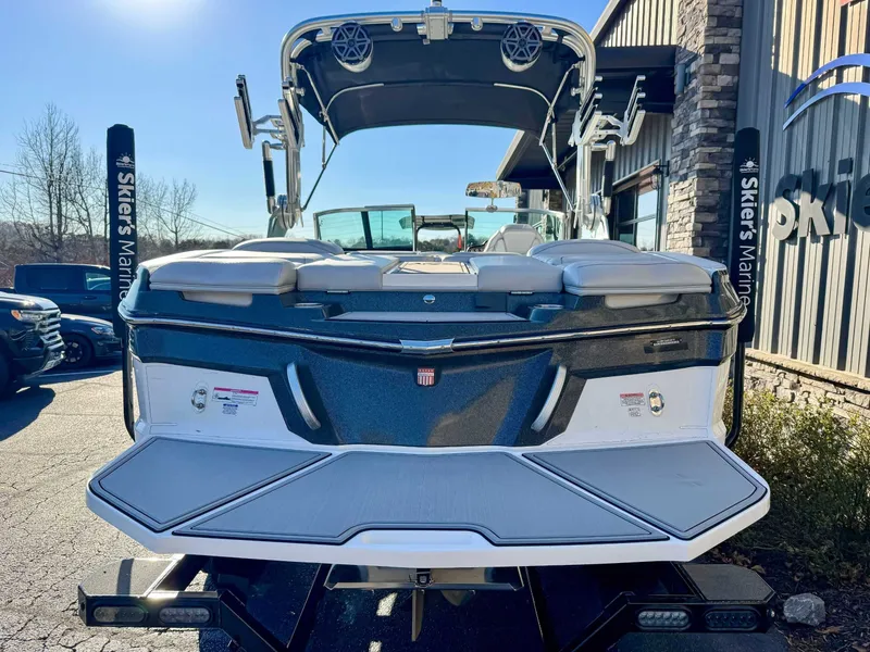 Slide: The Image of Rear view of a 2017 MasterCraft XT21 boat at Skier's Marine. - 7