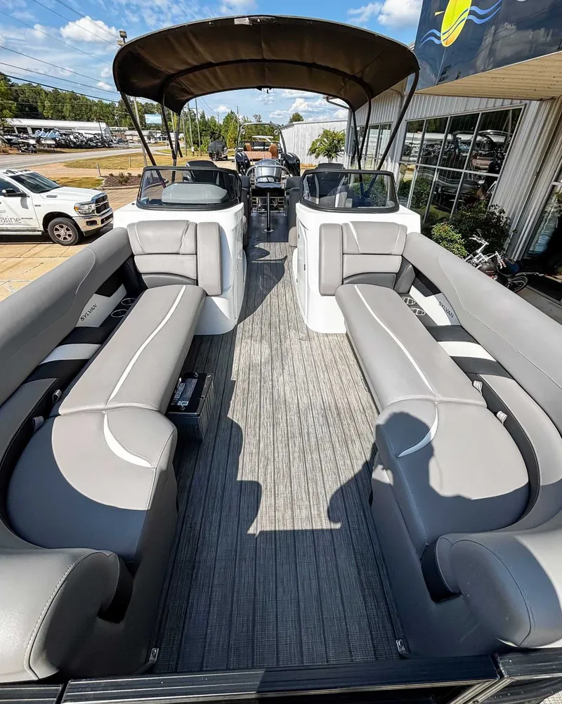 Slide: The Image of Interior view of a 2021 Sylvan S5 LZ DC pontoon boat. - 8