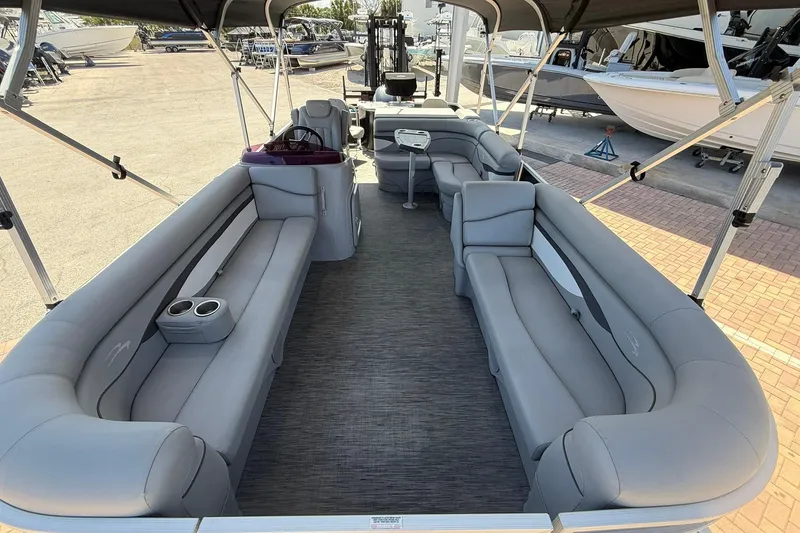 Slide: The Image of 2022 Bennington 22 SS Fish and Cruise pontoon boat with spacious seating and canopy. - 6