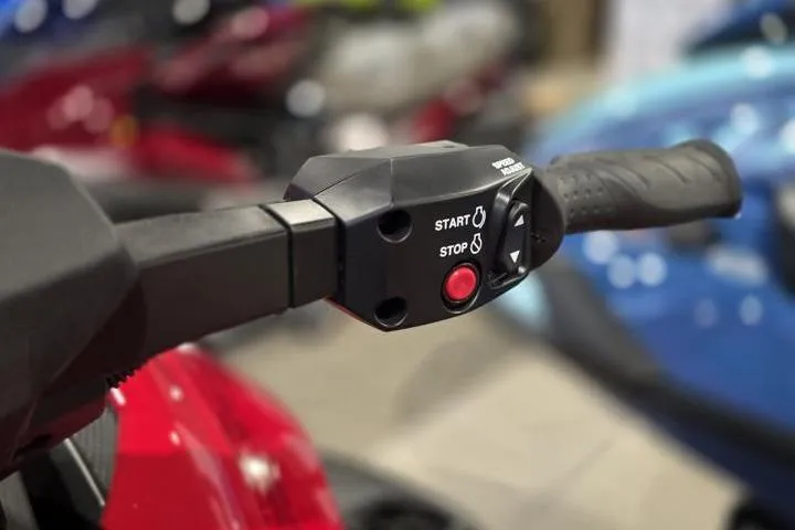 Slide: The Image of Handlebar controls of 2026 Yamaha WaveRunner GP SVHO, featuring start and stop buttons. - 19