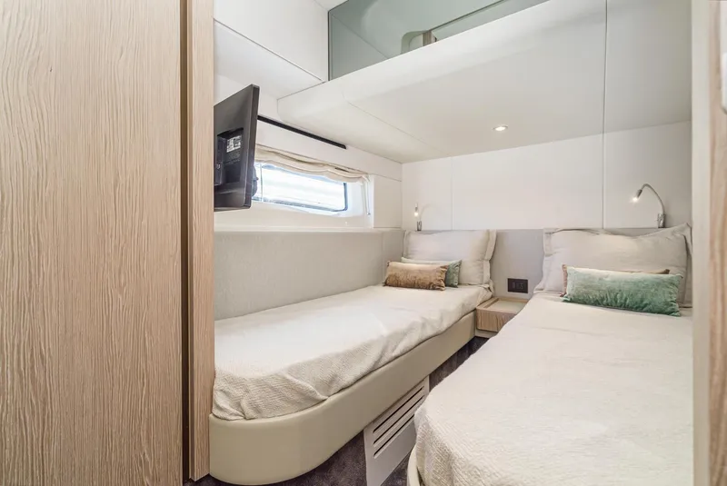 Slide: The Image of Azimut Fly 53 2024 - 53