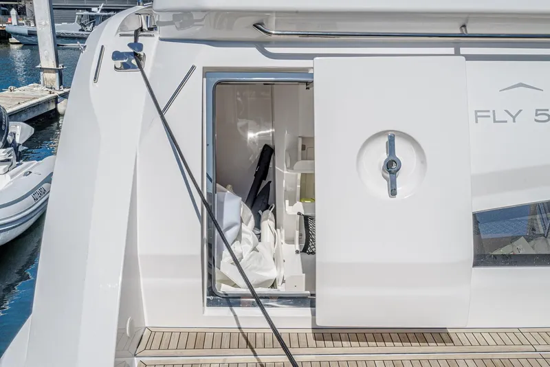 Slide: The Image of Azimut Fly 53 2024 - 55