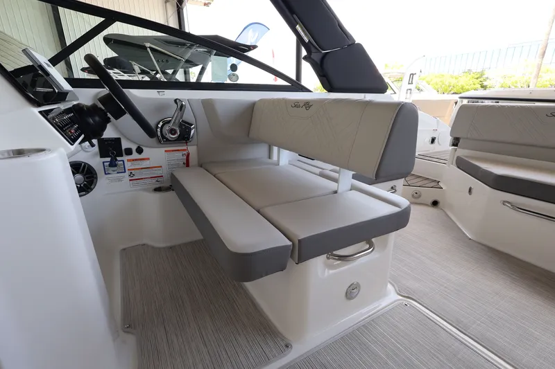 Slide: The Image of Sea Ray SDX 250 Outboard 2026 - 19
