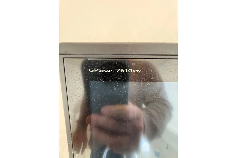 Slide: The Image of GPSMAP 7610xsv display on 2015 Regulator 28 Forward Seating boat. - 55