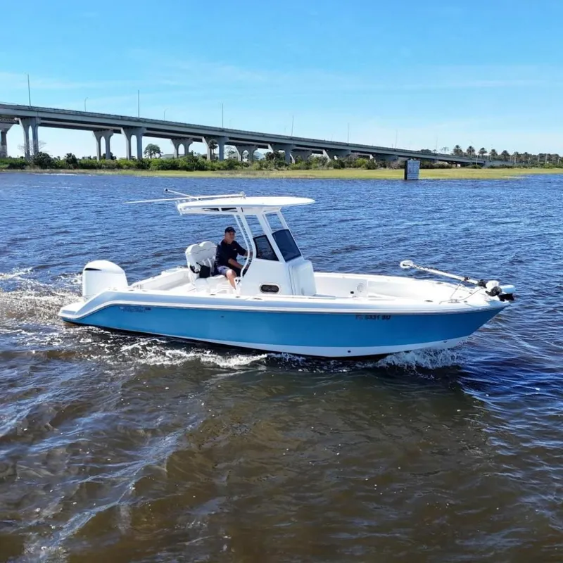 Slide: The Image of Edgewater 230CC 2019 - 4