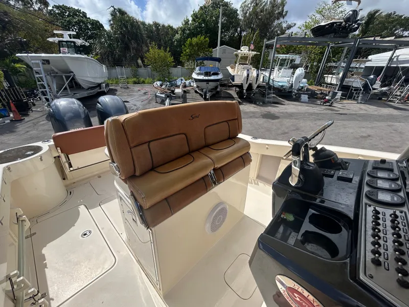 Slide: The Image of Scout 275 LXF 2015 - 5