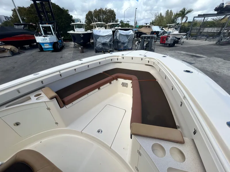 Slide: The Image of Scout 275 LXF 2015 - 9