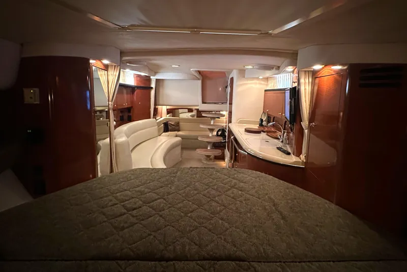 Slide: The Image of Sea Ray 340 Sundancer 2003 - 59