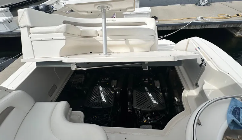 Slide: The Image of Sea Ray 340 Sundancer 2003 - 75