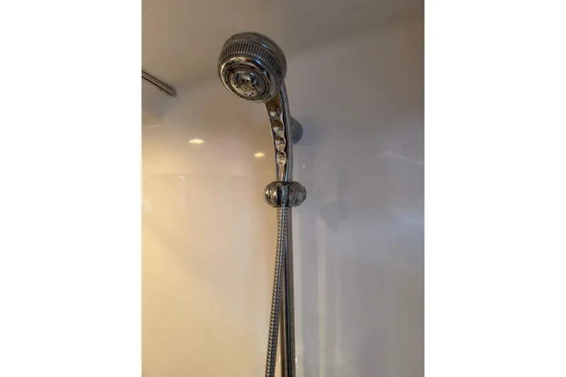Slide: The Image of Shower head in 2005 Chaparral Signature 350 boat bathroom. - 40