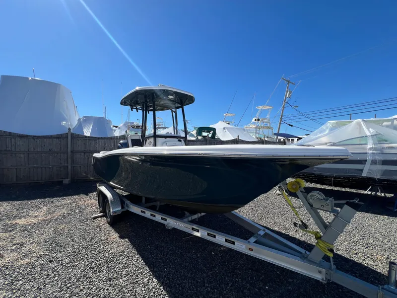 Slide: The Image of Tidewater 220 LXF 2022 - 4