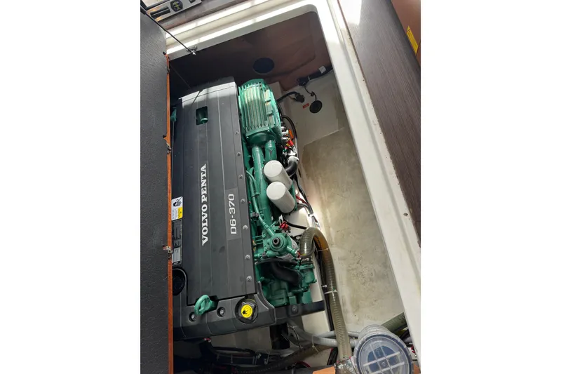 Slide: The Image of Volvo Penta D6-370 engine in 2016 Beneteau Swift Trawler 30. - 27