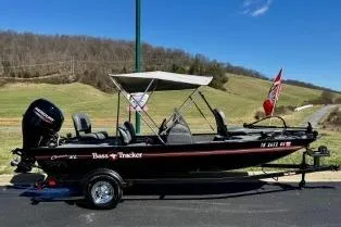 The Image of Tracker Bass Tracker Classic XL 2025 - undefined