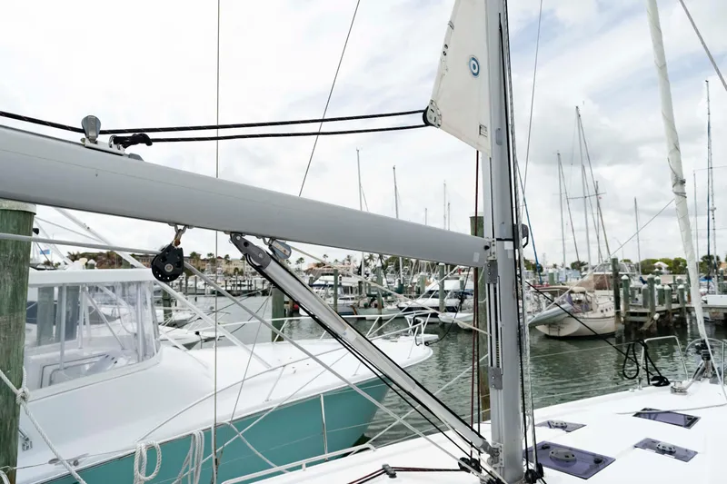 Slide: The Image of 2017 Beneteau Oceanis 41.1 sailboat mast and rigging at marina. - 15