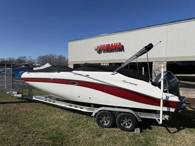 The Image of Hurricane SunDeck 2486 OB 2021 - 1