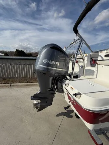 Slide: The Image of Hurricane SunDeck 2486 OB 2021 - 3