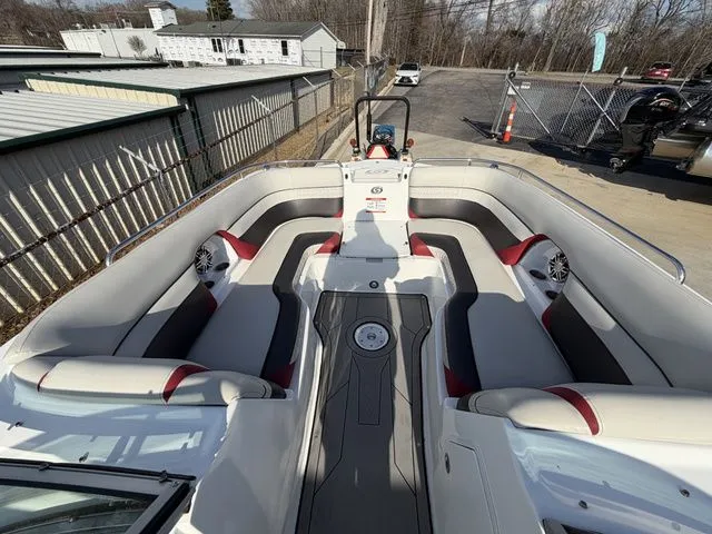 Slide: The Image of Hurricane SunDeck 2486 OB 2021 - 9