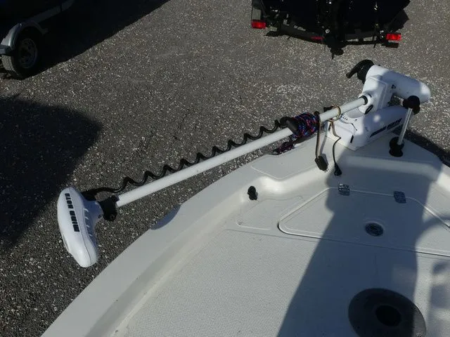 Slide: The Image of Mako 19 CPX 2015 - 13