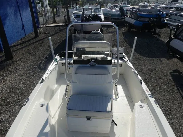 Slide: The Image of Mako 19 CPX 2015 - 14