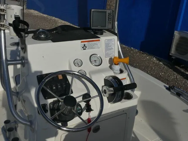 Slide: The Image of Mako 19 CPX 2015 - 16