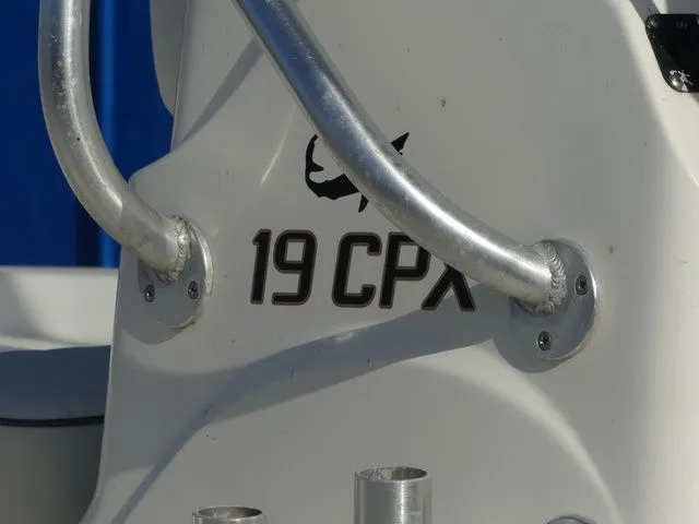 Slide: The Image of Mako 19 CPX 2015 - 8