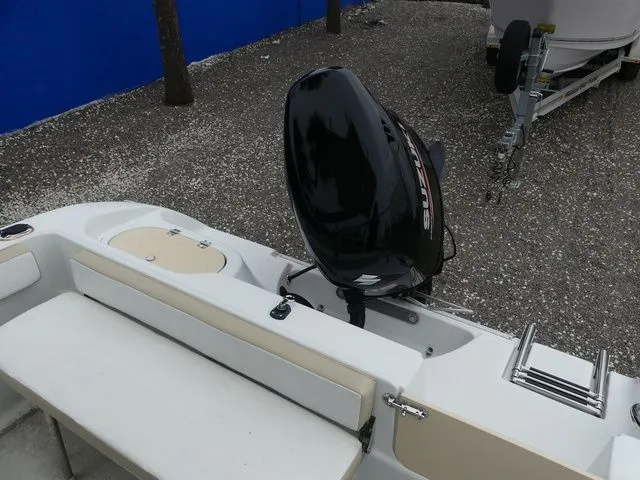 Slide: The Image of Key Largo 206 bay 2019 - 15