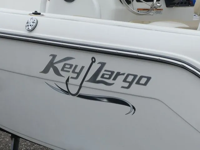 Slide: The Image of Key Largo 206 bay 2019 - 7