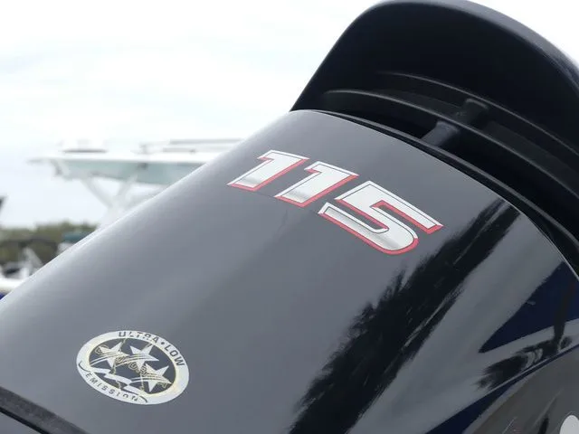 Slide: The Image of Key Largo 206 bay 2019 - 9