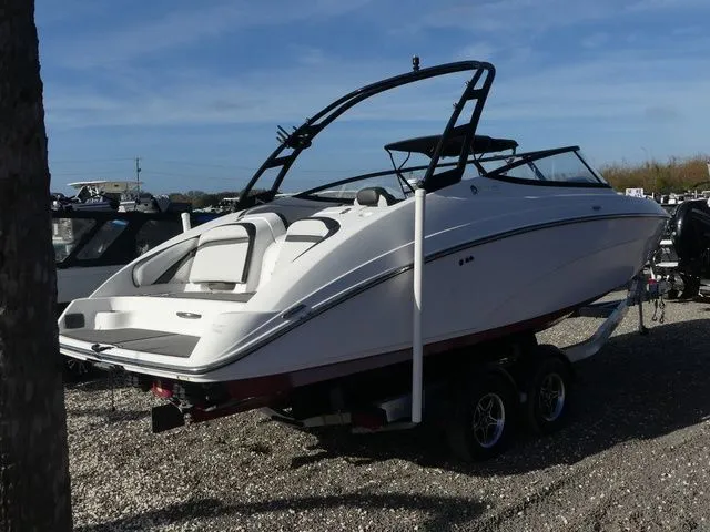 Slide: The Image of Yamaha AR240 2017 - 4