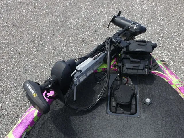 Slide: The Image of Skeeter ZX225 2016 - 12