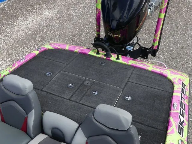 Slide: The Image of Skeeter ZX225 2016 - 14