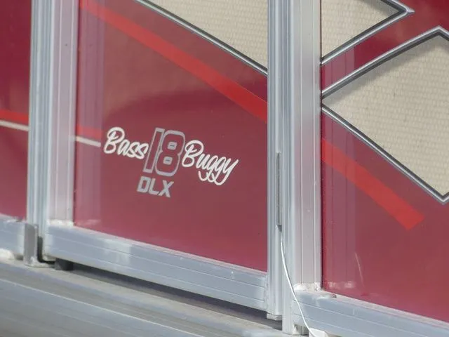 Slide: The Image of Sun Tracker Bass Buggy 18 DLX 2019 - 8