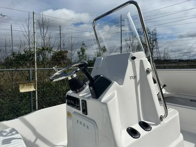 Slide: The Image of Salty Boats Palmetto Bay 1701CC 2026 - 10