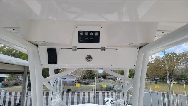 Slide: The Image of Sea Fox 248 Commander 2022 - 7