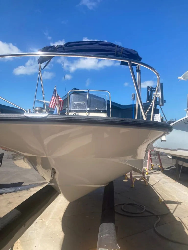 The Image of Boston Whaler Montauk 2008 - 0