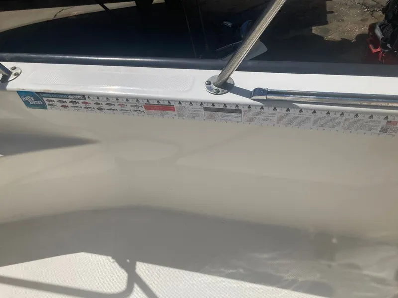 Slide: The Image of Boston Whaler Montauk 2008 - 16