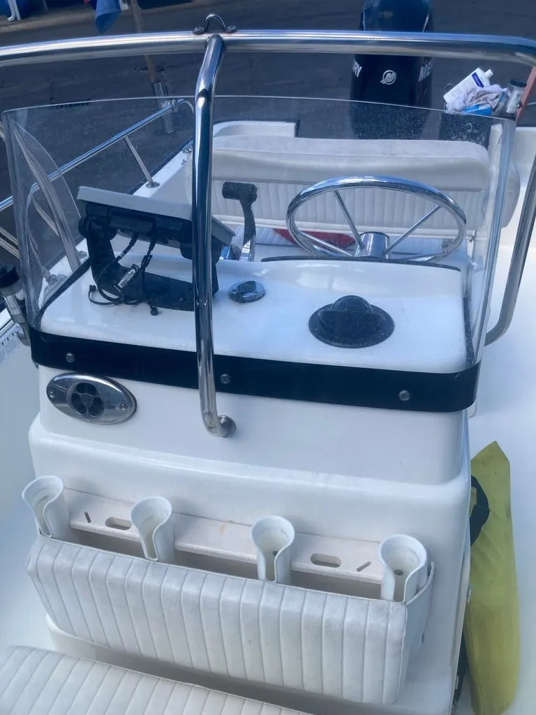 Slide: The Image of Boston Whaler Montauk 2008 - 22