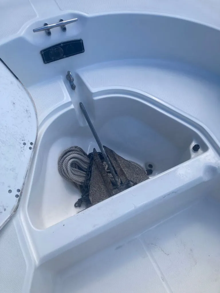 Slide: The Image of Boston Whaler Montauk 2008 - 26