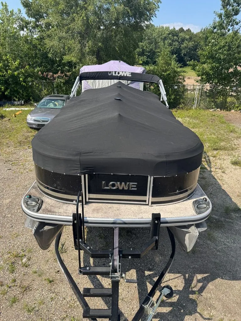 Slide: The Image of Lowe Ss 210 2012 - 17