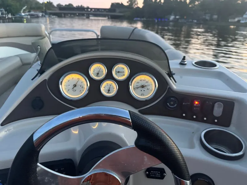 Slide: The Image of Lowe Ss 210 2012 - 3