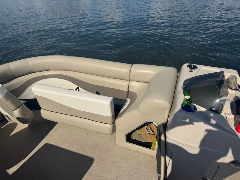 Slide: The Image of Lowe Ss 210 2012 - 6