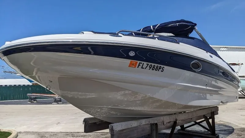 The Image of Crownline Boats 240 EX 2004 - 0